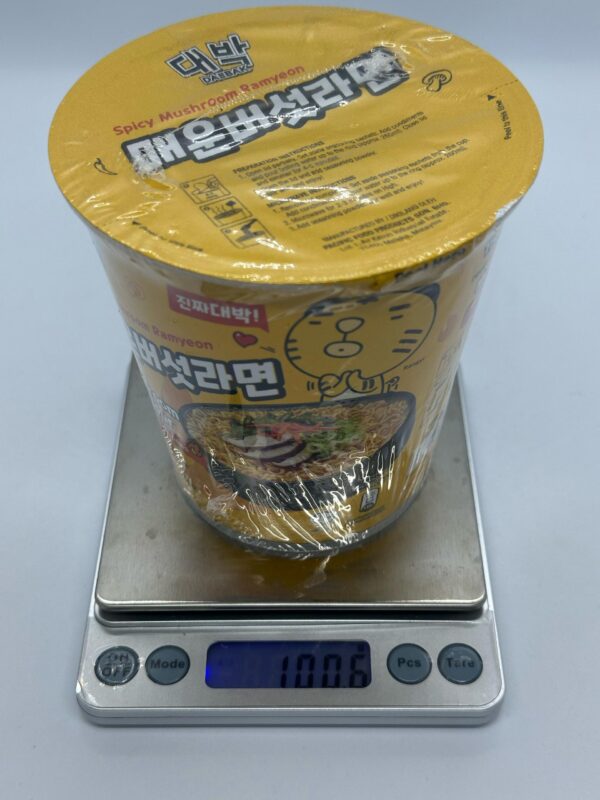 Daebak Spicy Mushroom Ramyeon - Image 2